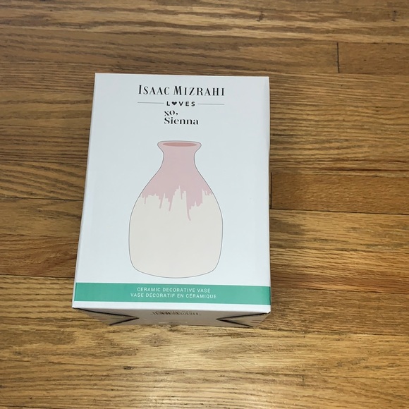 NWOT Isaac Mizrahi Ceramic Decorative Vase - Picture 2 of 6